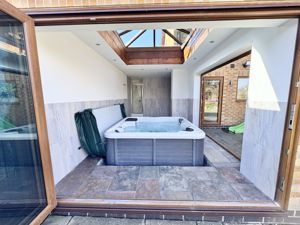 Photo 27- click for photo gallery